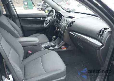 2013 Kia Sorento Lx z USA, uszkodzony, nr VIN 5XYKT3A61DG414943